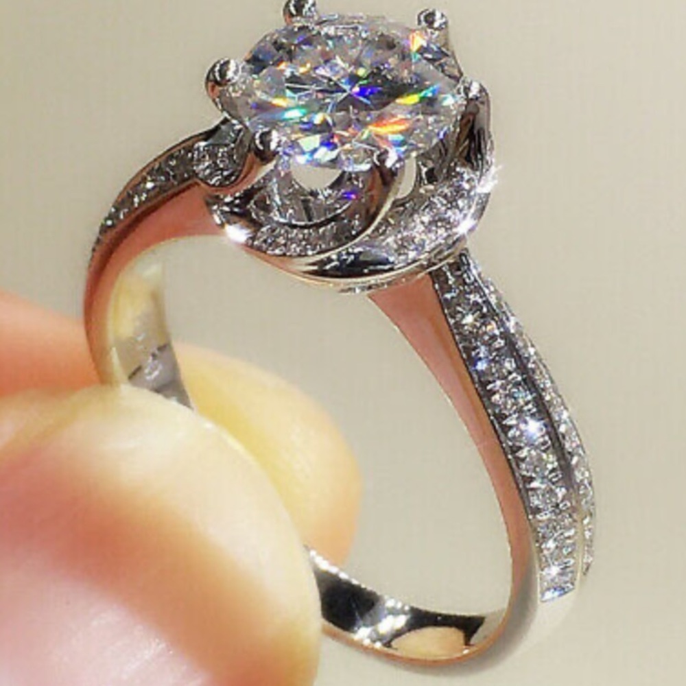 New 925 Sterling silver diamond stone Ring